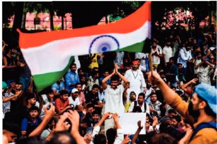 దేశవ్యాప్తంగా కాక్రోచ్ నిరసనలు